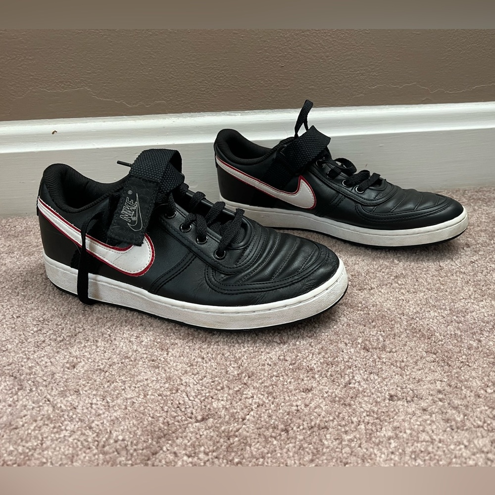 Nike Vandal low Black varsity red size 9.5